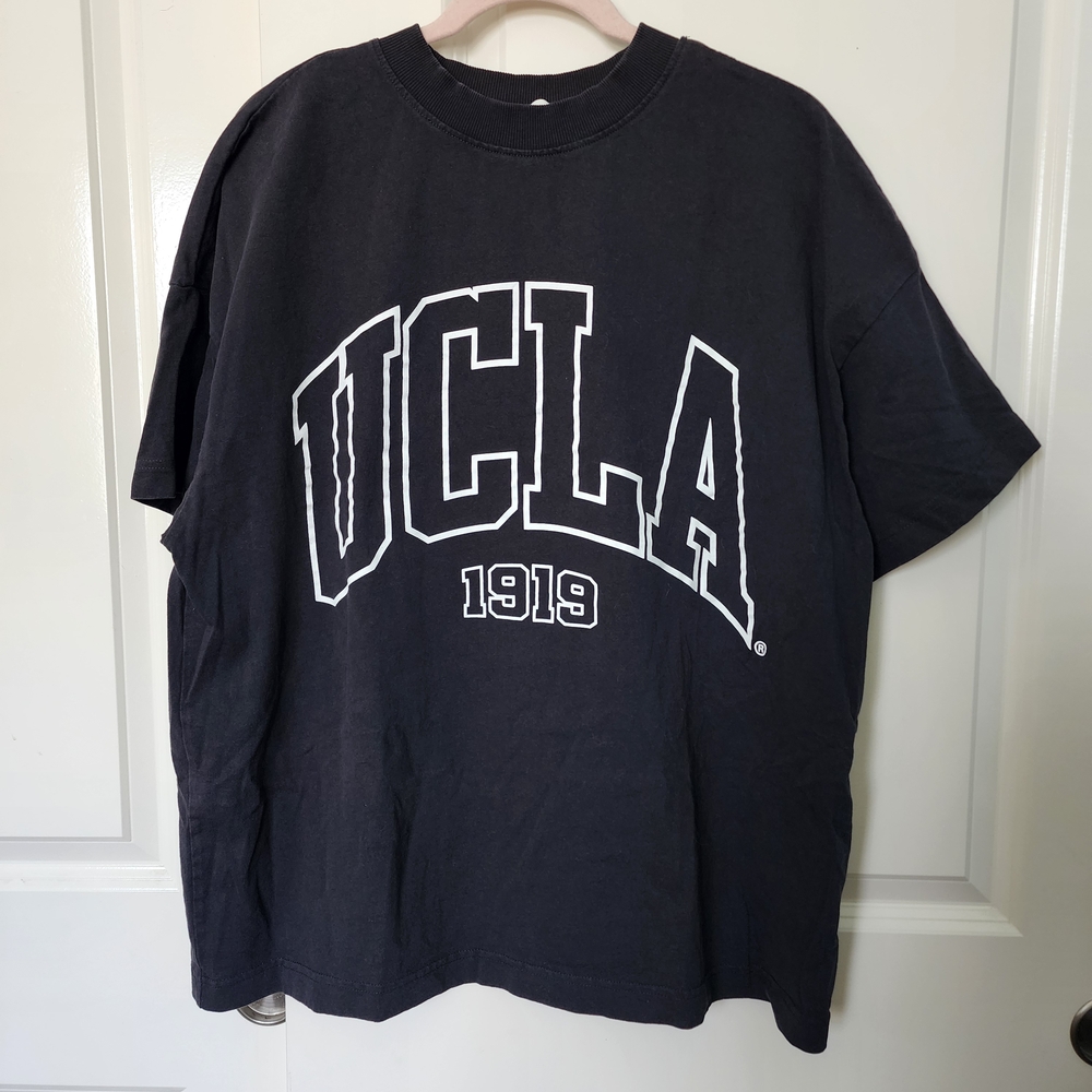 H&M UCLA Black Short Sleeve Tee